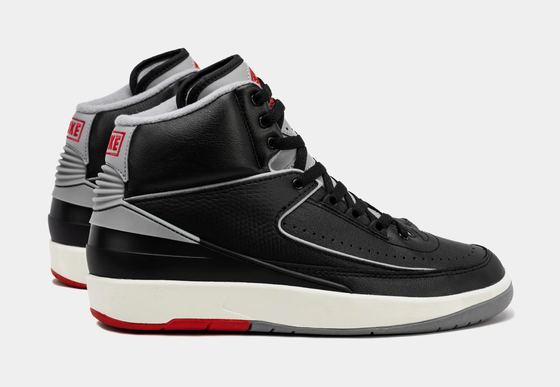 Air Jordan 2 Retro Black Cement Mens Lifestyle Shoes (Black/Cement Grey)