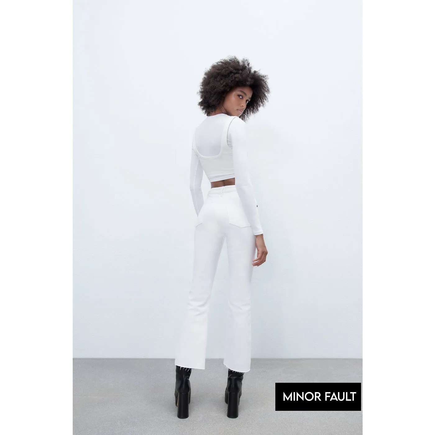 (Minor Fault) White Crop Flare Jeans