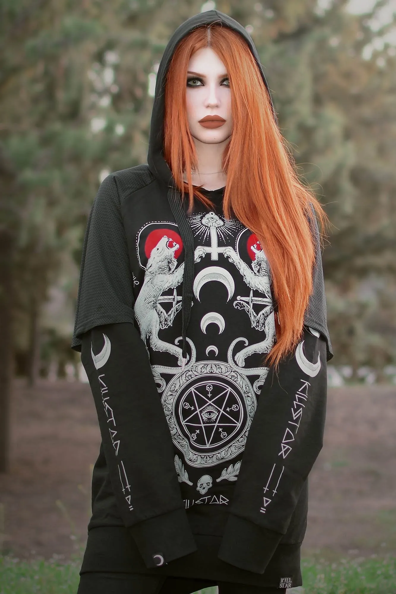 Varg Hooded Top