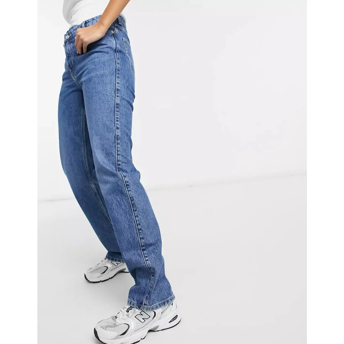 WD Skew Split Hem Jeans